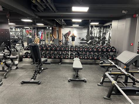SNAP FITNESS 24/7 香港 HK .